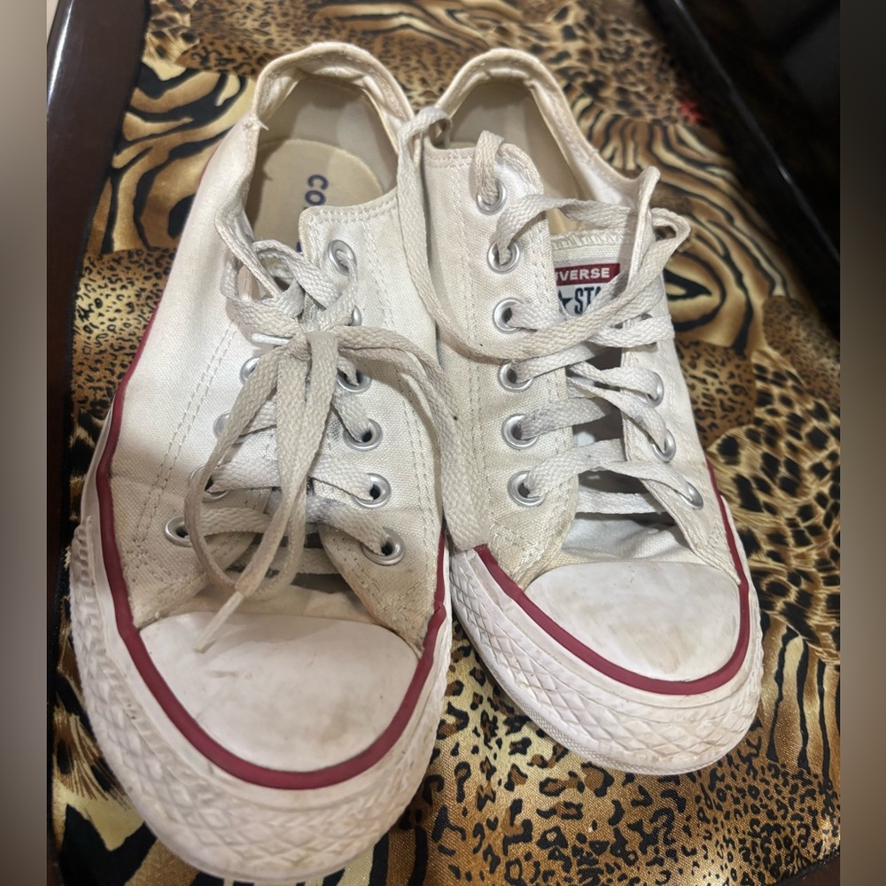 Converse White Canvas‎ Sneakers
